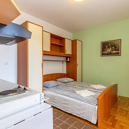 Apartment Luce